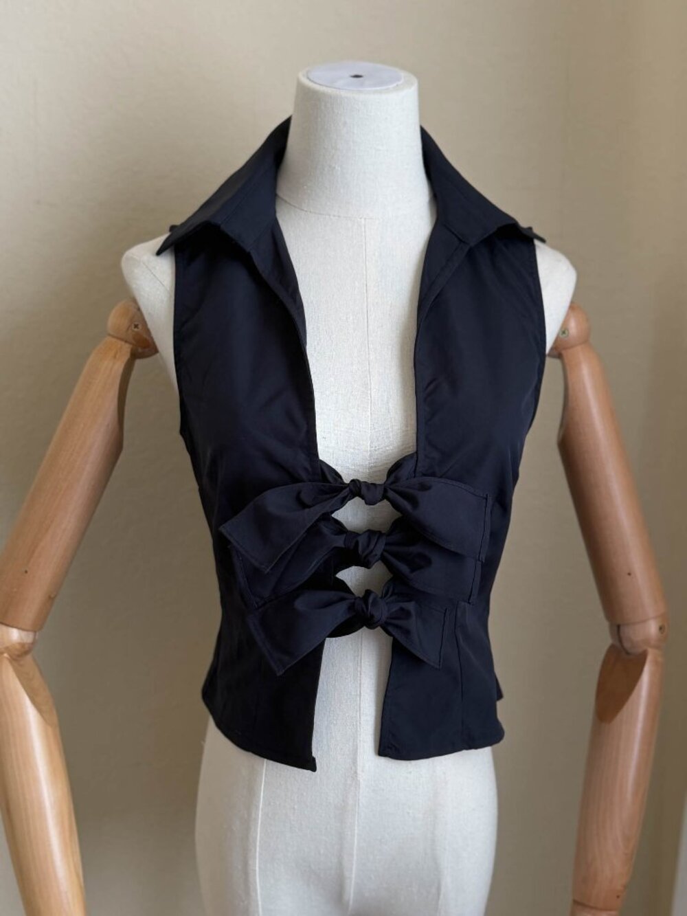 Lioness Navy Bow Front Vest Top Sleeveless Y2K Size S - Picture 5 of 16
